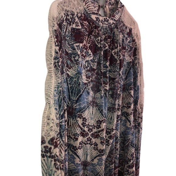 EUC Free People Nouveau Long Lace Top Sleeve Tulip Front Floral Size Medium - Picture 4 of 12